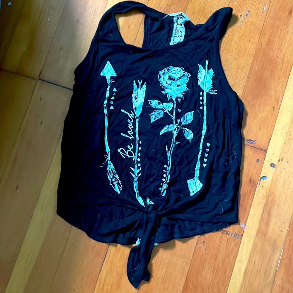 Selling girls tank top, worn a couple times, good shape